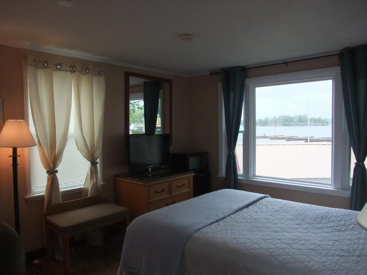 Hills Motel & Marina อเล็กซานเดรียเบย์ ภายนอก รูปภาพ